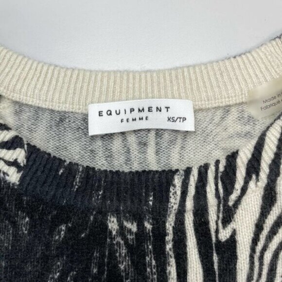 Equipment Women's Sloane Cashmere Zebra Sweater XS - Picture 4 of 7